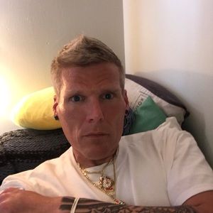 Meet your Posher, Douglas